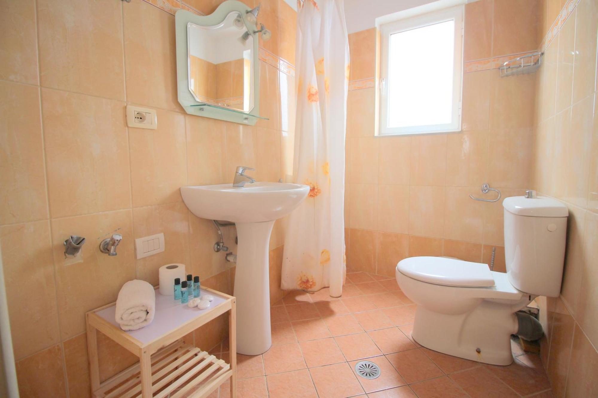 Apartament Ar *