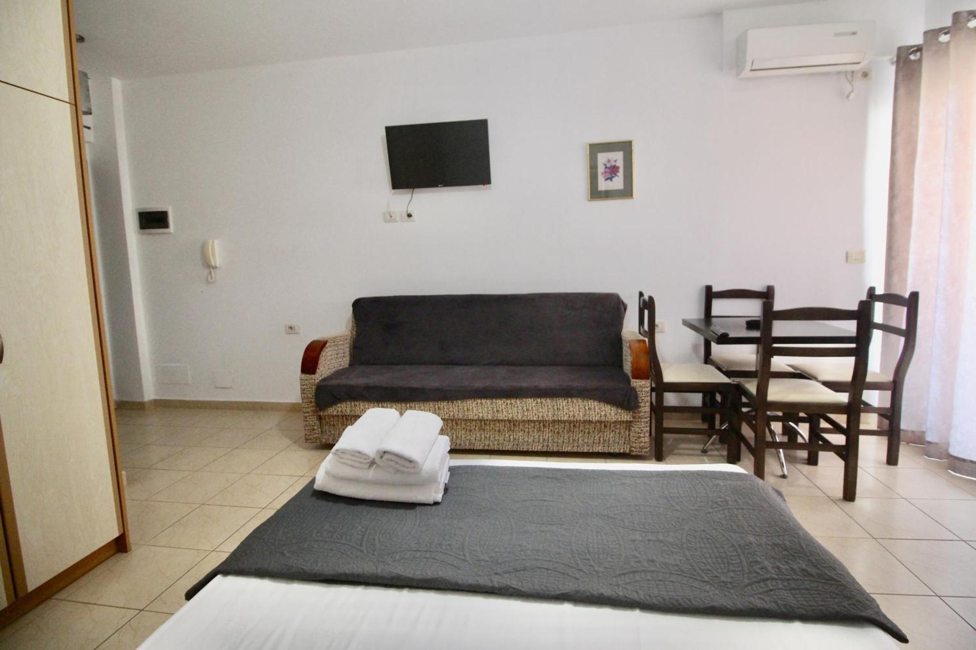 Apartament Ar Saranda